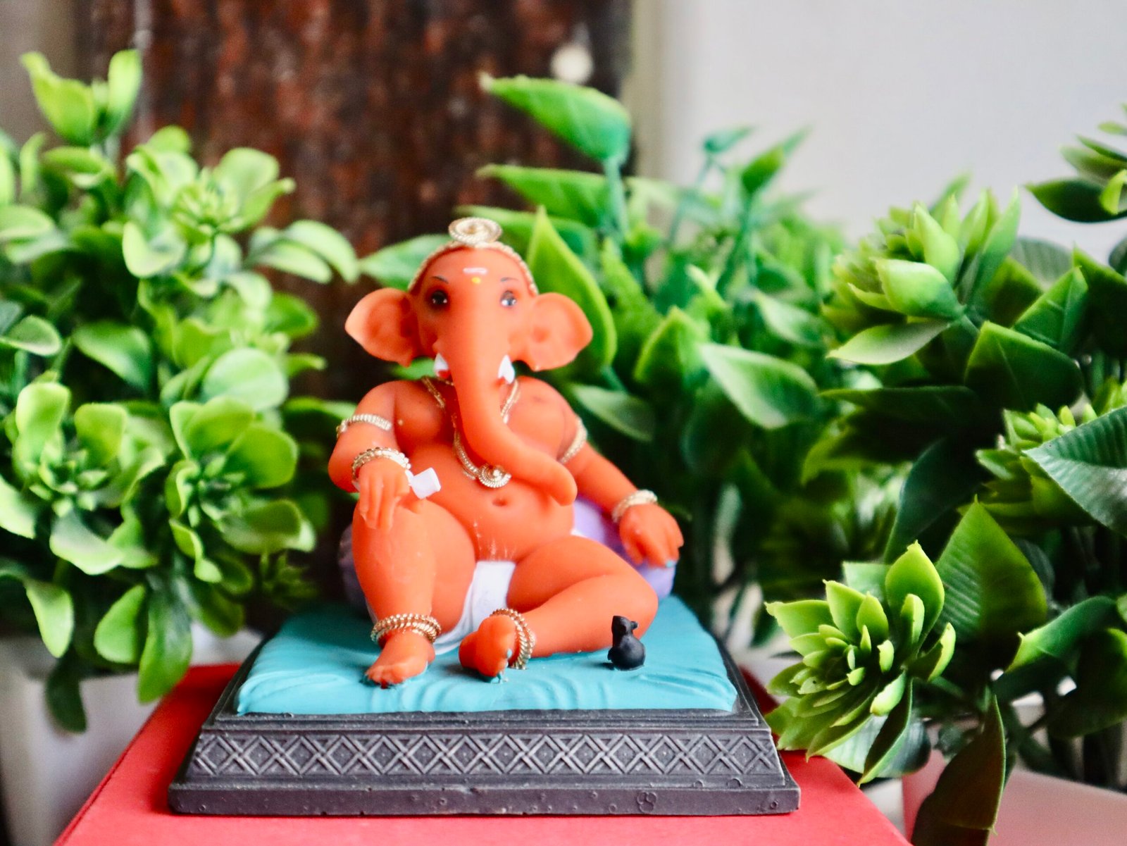 Ekdant Ganpati (Shendur) - Image 4